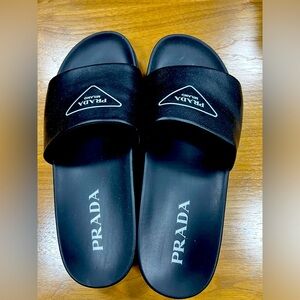 AUTHENTIC PRADA SLIDES